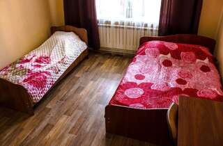 Мини-отель на Набережной Казань Двухместный номер эконом-класса с 2 отдельными кроватями и общей ванной комнатой-2